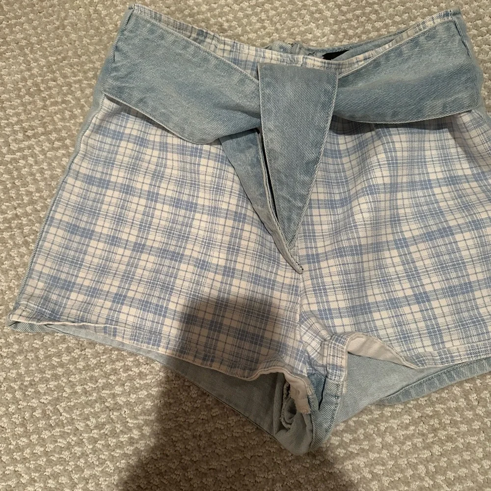 BDG Denim Shorts - Picture 3 of 4